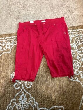 DASH womens plus 1X red cargo utility shorts elastic waist 14" inseam pockets